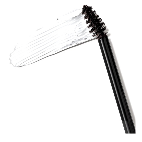 Unbelievable Longwear Topcoat by L’Oréal - Picture 5 of 5